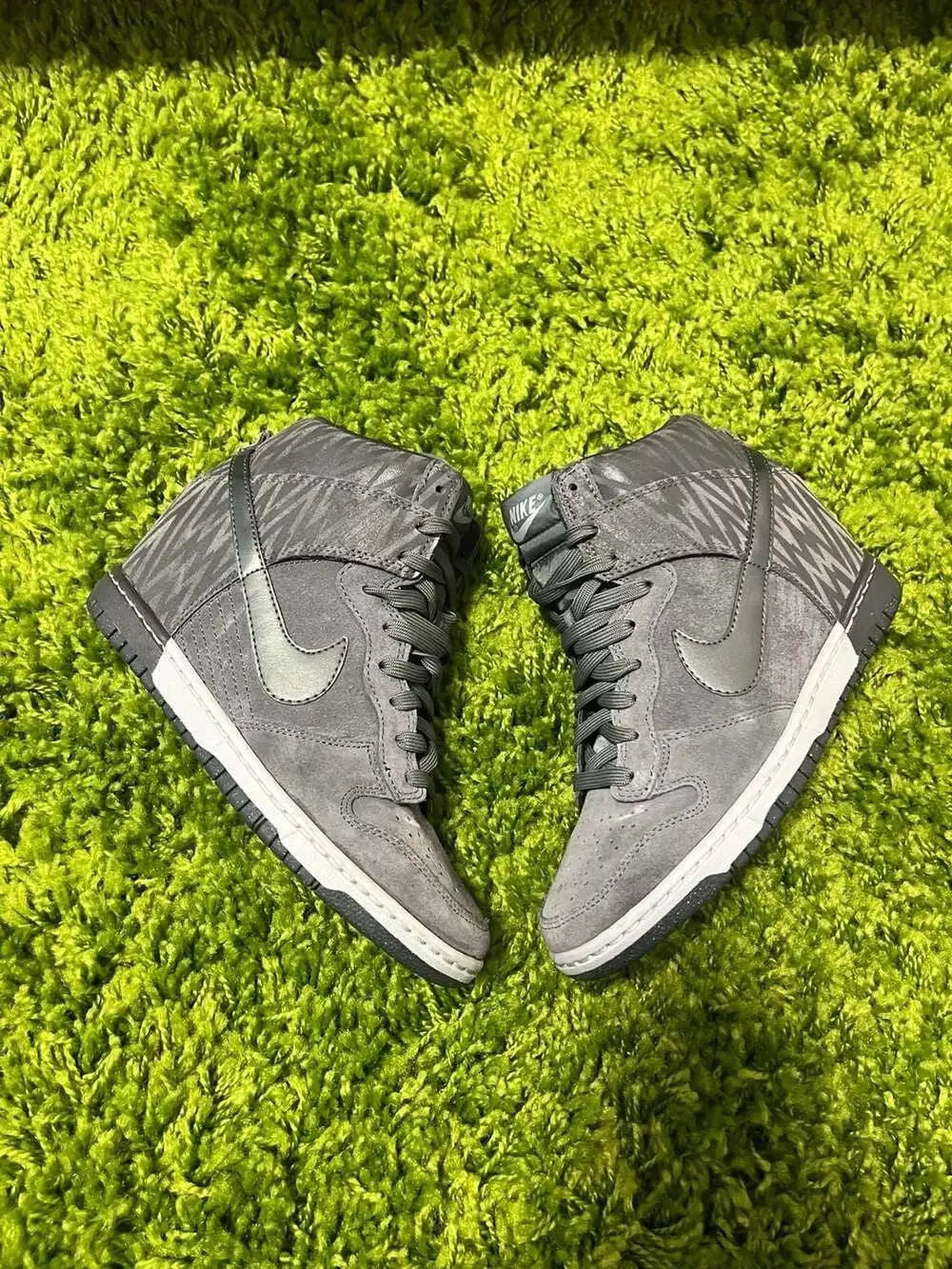 Nike Dunk Sky High Wedge Dark Loden Print Women's Size 8 - Picture 2 of 10